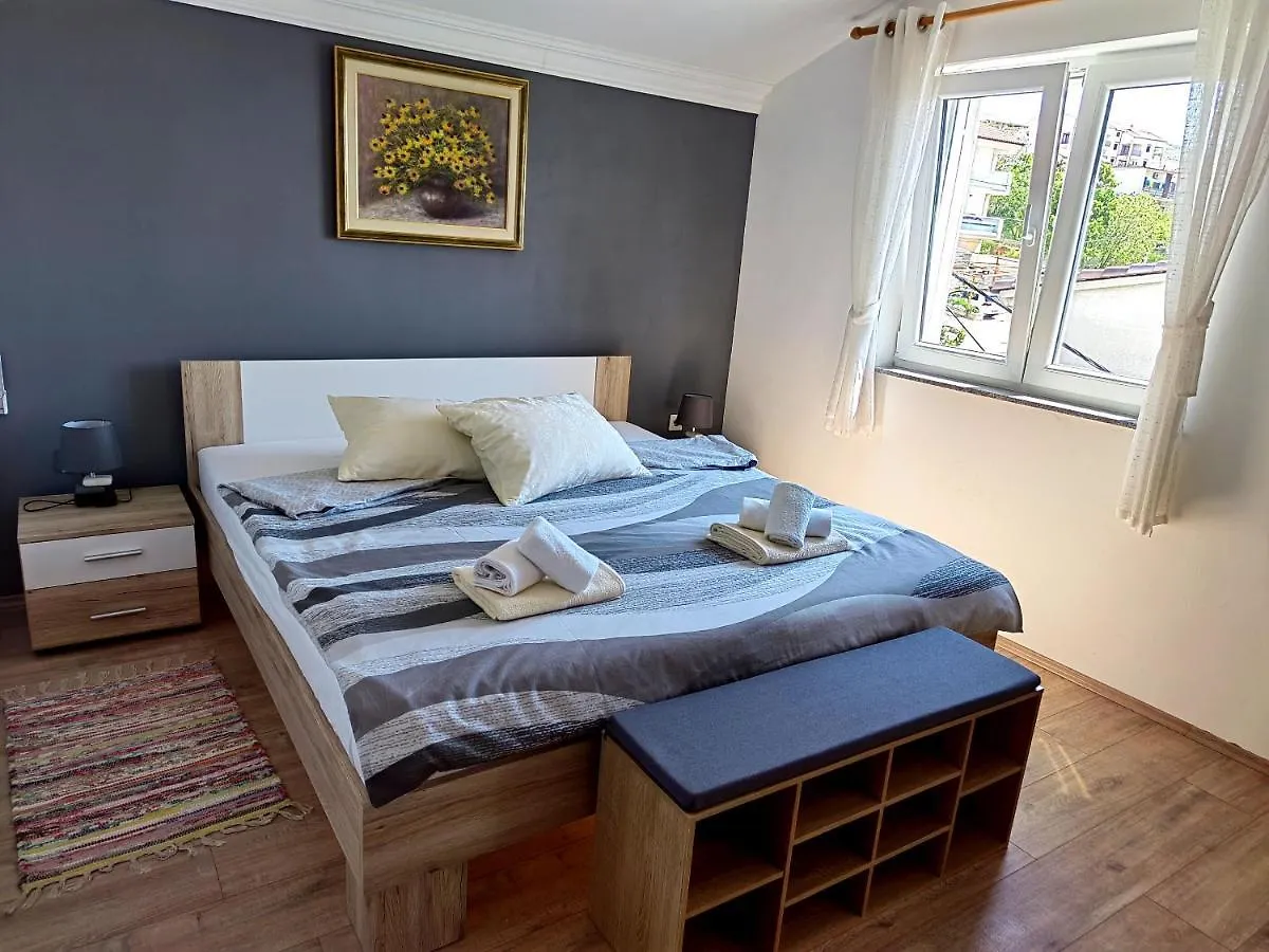 Apartment Plesa Crikvenica 0*,